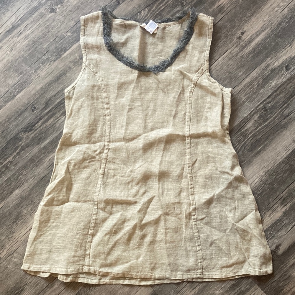 DAR linen tunic top. Size M